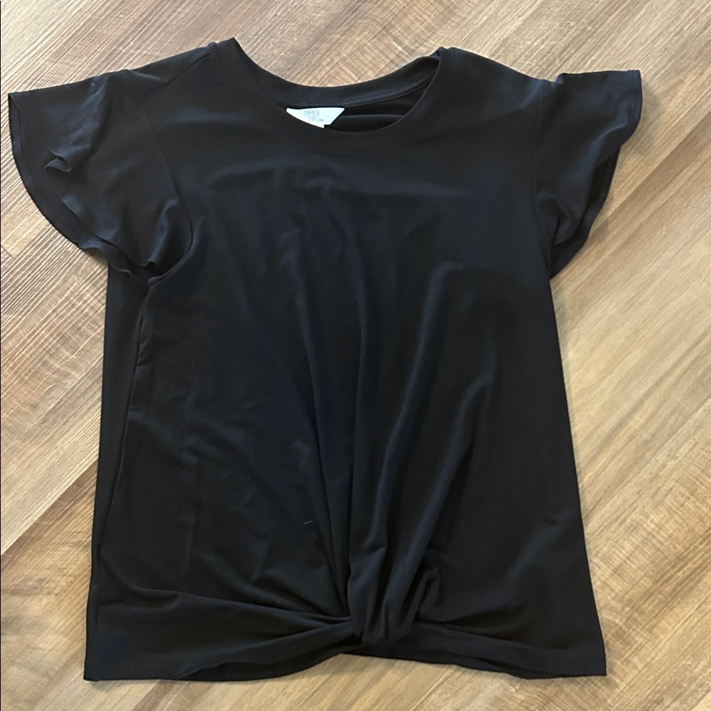 Time and Tru Black Short Sleeve Women's Tee
